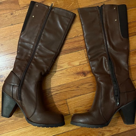 Tall Brown Boots w/Chunky Heel (size 8) - Picture 4 of 6
